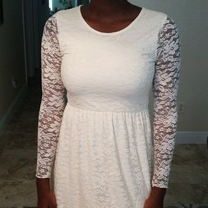 White Lace Long sleeve dress